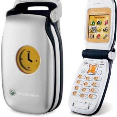 Download gratis ringetoner til Sony-Ericsson Z200.